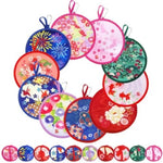 éventail pliant traditionnel japonais motif floral chaîne métallique bleu rose violet rouge blanc