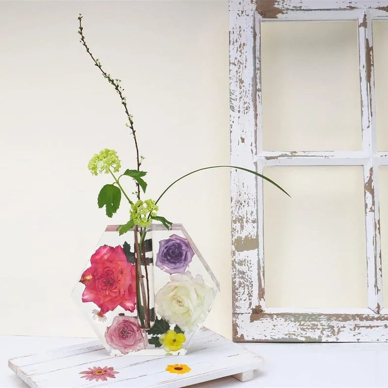 vase moderne transparent fleurs sèches décoration intérieure unique arrangement floral