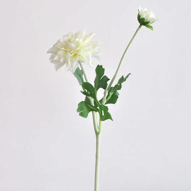 bouquet dahlias rose clair blanc minimaliste décoration intérieure hiver anniversaire noël mariage