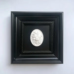 sculpture décorative blanche relief classique fixée mur blanc relief opacité classique