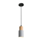 lampe suspendue moderne minimaliste vert noir blanche bois clair abatjour cylindrique