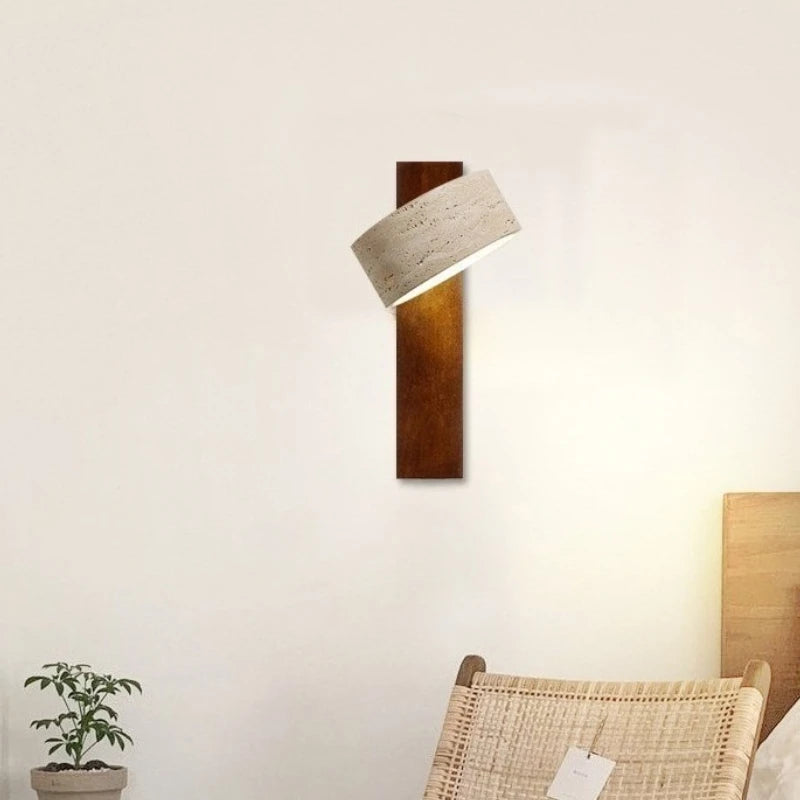 lampe murale moderne bois papier peint beige taches brunes wabi sabi led fixée mur