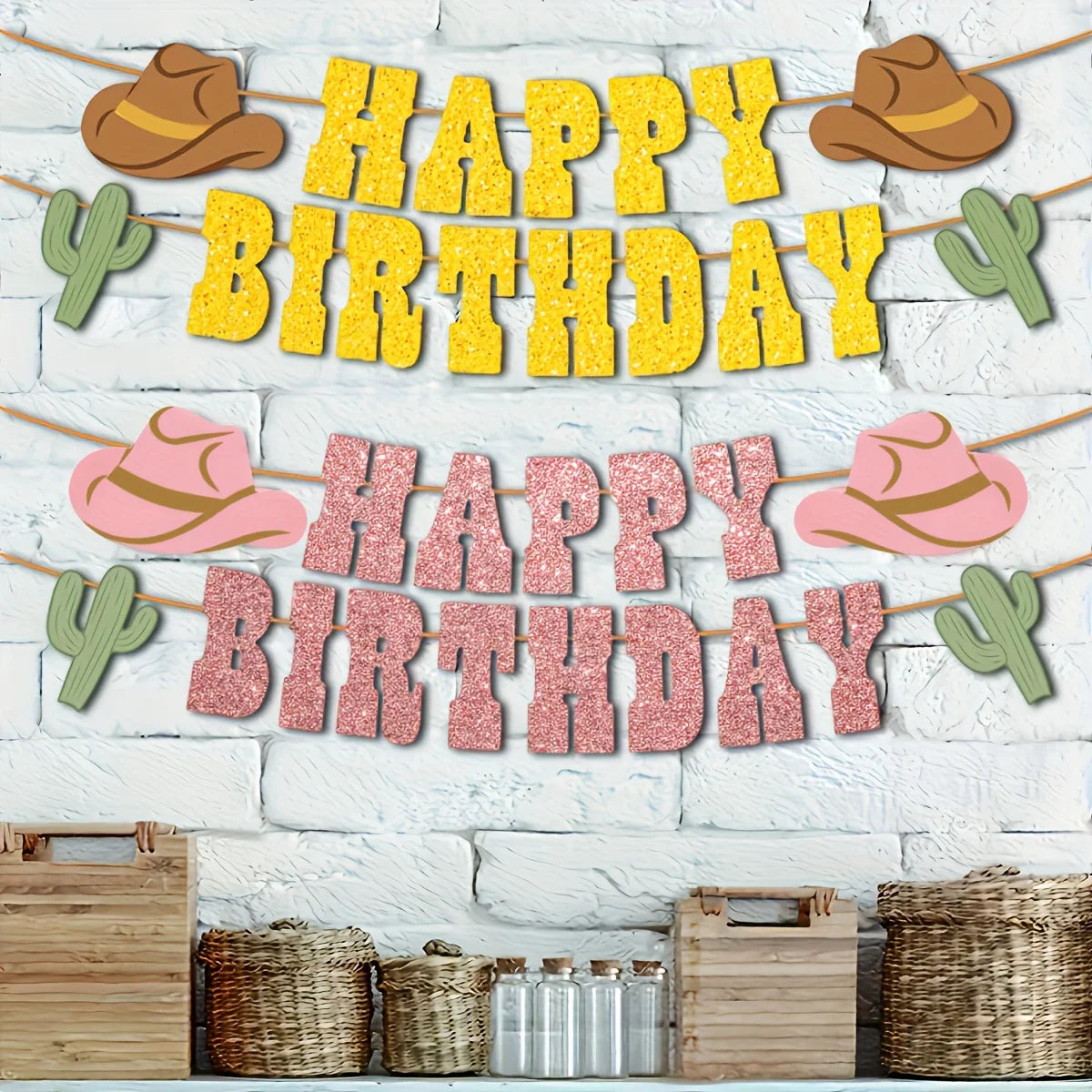 guirlande décoration anniversaire thème western or pailleté chapeaux cowboys cactus happy birthday lettres marron