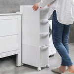 rangement blanc moderne salle bain serviettes papier toilette savon minimaliste