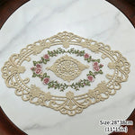 serviettes table vintage broderie florale dentelle rose blanc vert