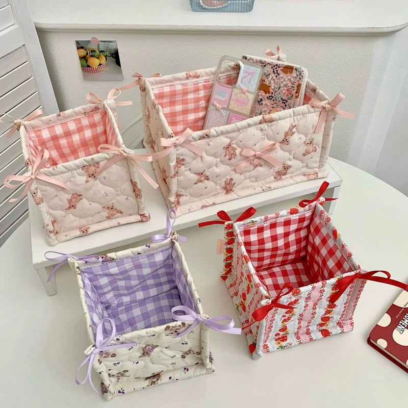 paniers rangement réutilisables coton blanc rose violet rouge carreaux lapins fruits vintage doux