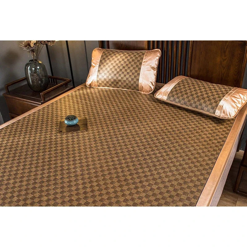 matelas sommeil rotin bambou beige marron carreaux géométriques coussins lit double