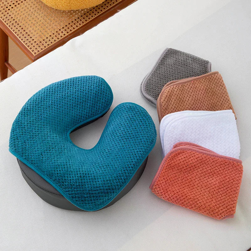 coussin soutien cervical bleu gris orange blanc tissu petits points confortable ergonomique