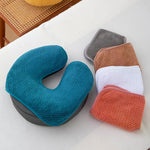 coussin soutien cervical bleu gris orange blanc tissu petits points confortable ergonomique