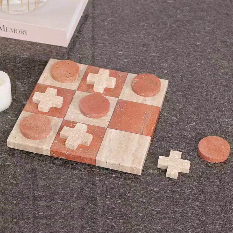 décoration moderne sculpture marbre échiquier géométrique pièce tic tac toe