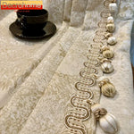rideau occultant beige doré motif floral brodé classique ruban décoratif luxe
