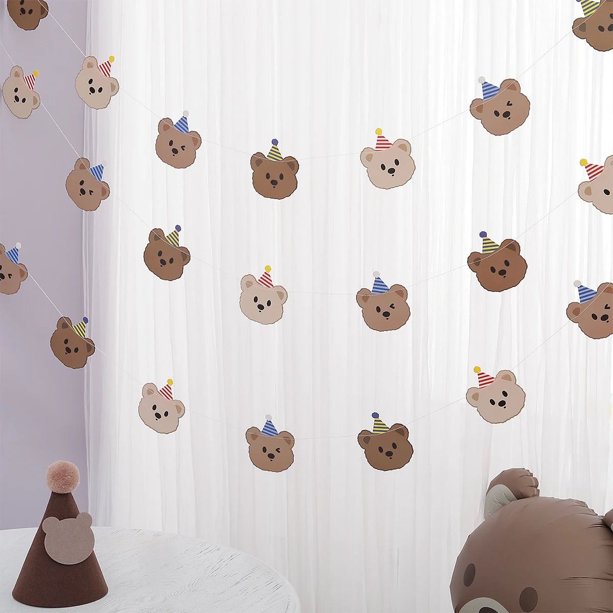 guirlande anniversaire cartoon nounours chapeau fête clips marron blanc bleu jaune