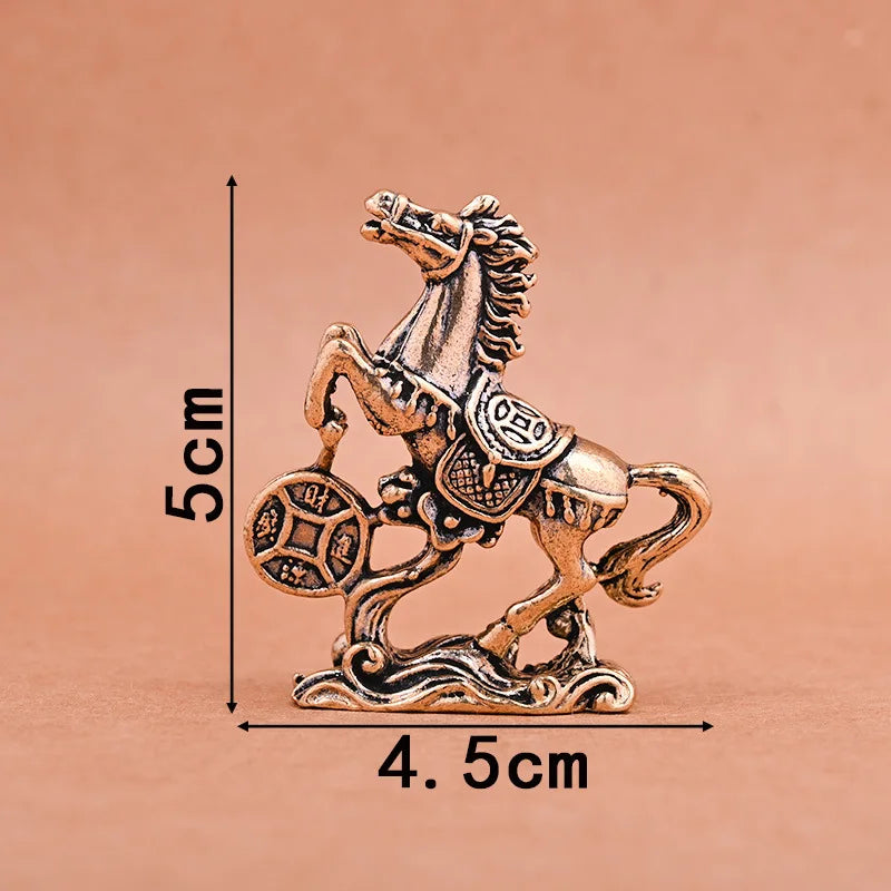 statue cheval bronze doré motifs floraux géométriques artisanal rétro bouclier couronne