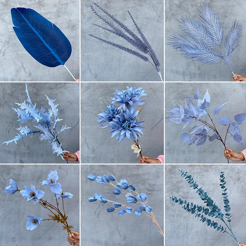 Détail de la fleur en soie bleu foncé