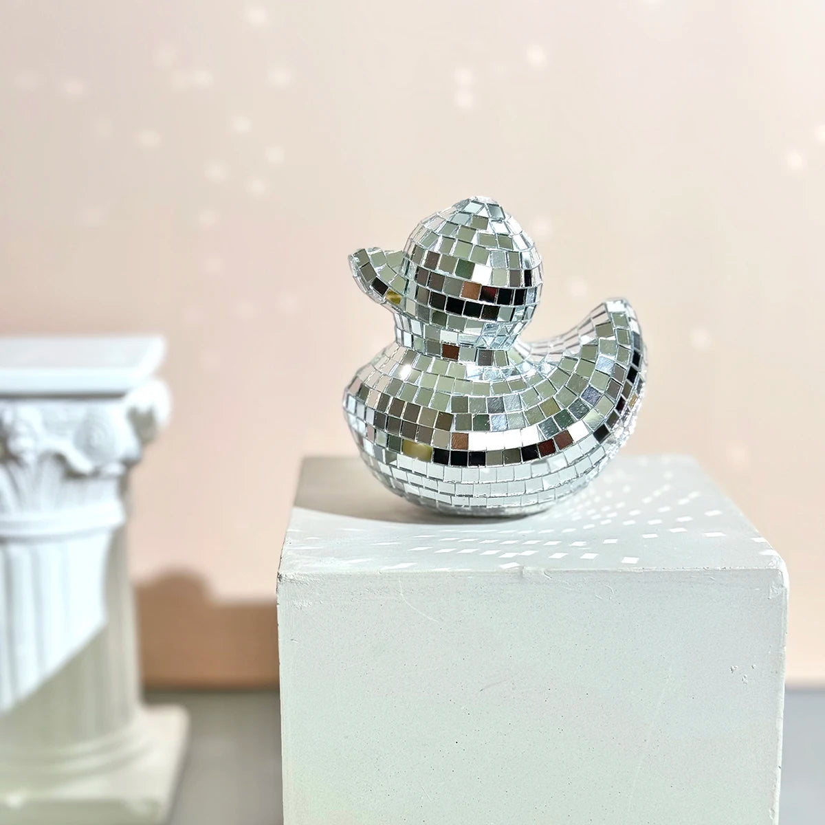 décoration intérieure canard argenté mosaïque miroirs moderne disco chambre table