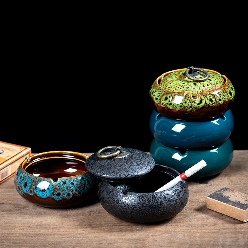 cendrier moderne élégant texture granulée motifs floraux noir bleu vert anneau métallique anti insectes