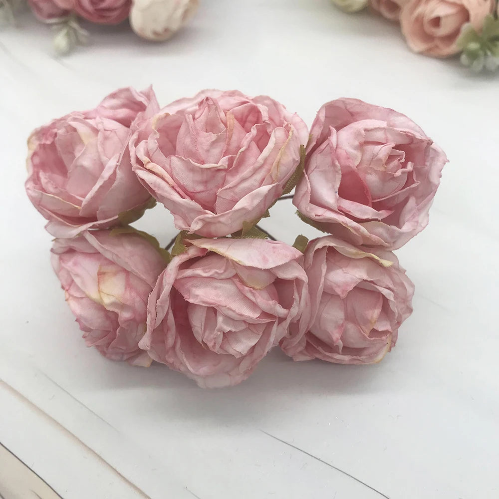 décoration intérieure vintage bouquet roses soie romantique mariage fleurs artificielles feuilles vertes tringle
