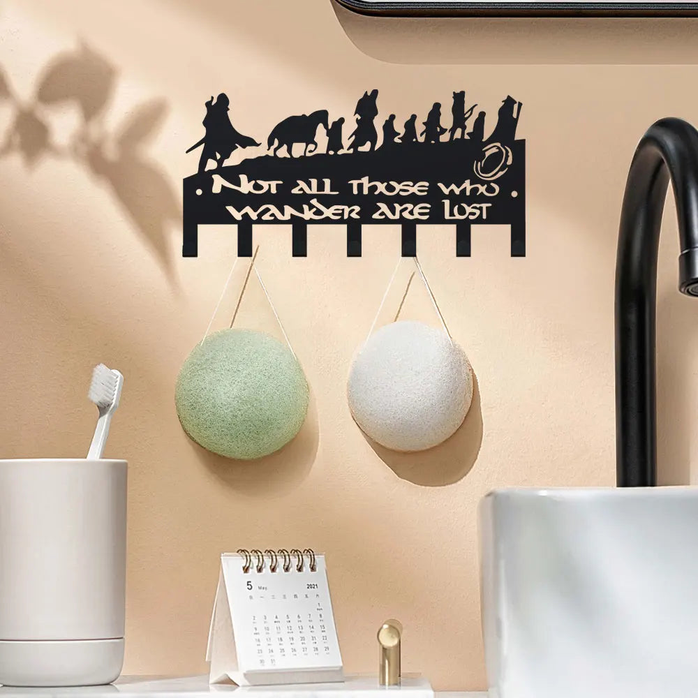 porte clés mural noir silhouettes personnages animaux texte inspiration moderne fixationsCLUS