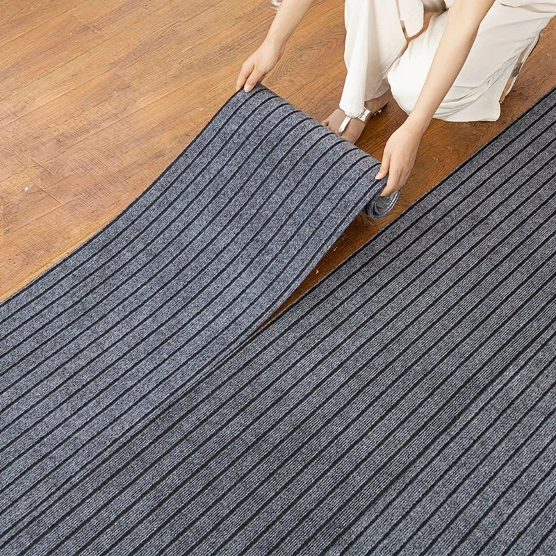 tapis pvc adhésif moderne gris rouge nervures argentées 300cm 40cm