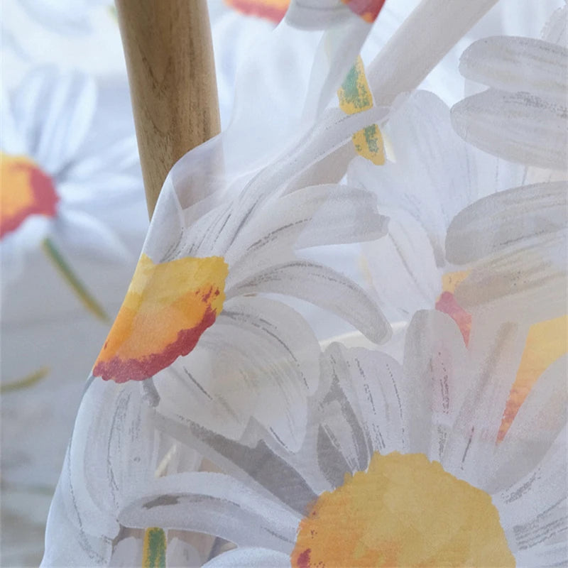 rideaux voilage floral motif marguerites peintes main blanc jaune translucent fenetre chambre
