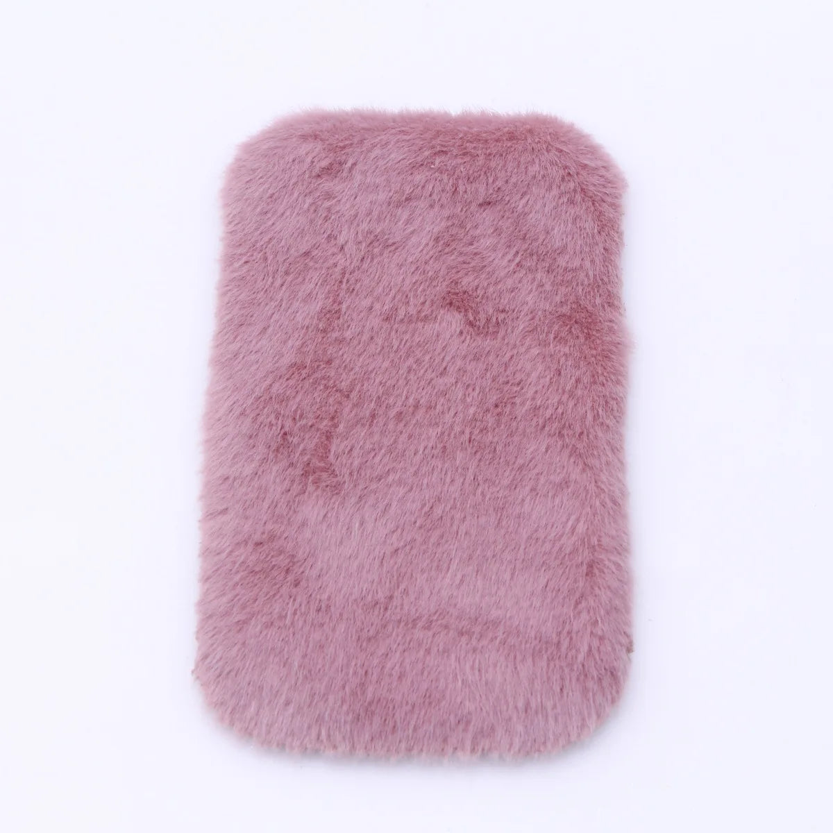 tapis fourreau coussin fourrure moderne couleur bleu rose beige blanc