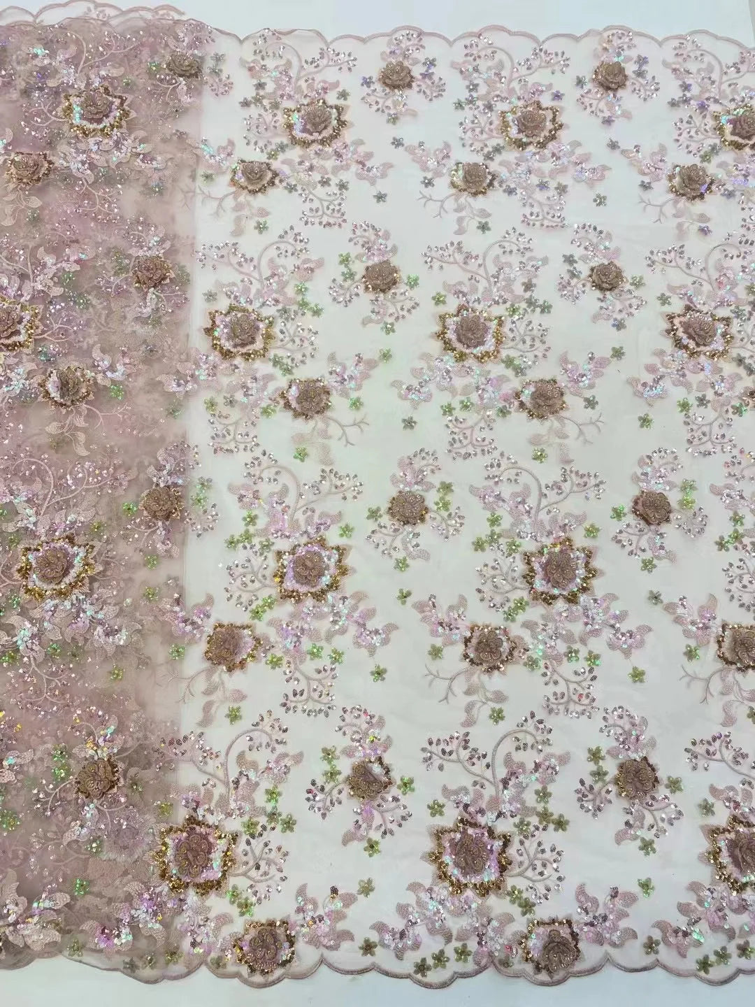 tissu décoratif brodé fleurs feuillages rose pâle beige bleu ciel violet semi transparent élégant