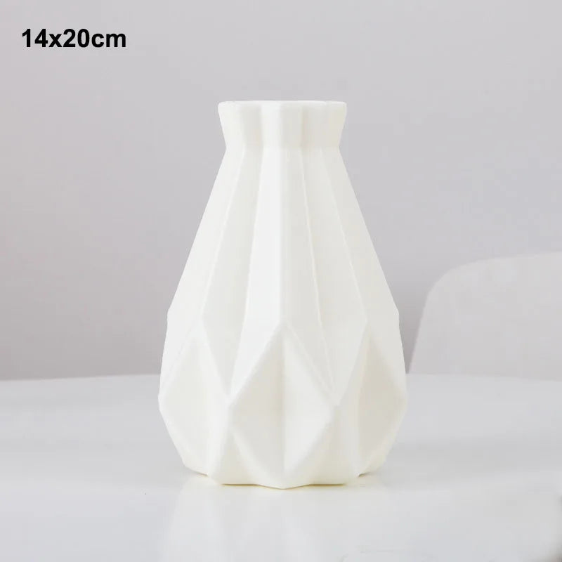vase moderne blanc rose vert geometrique facettes minimaliste deco maison