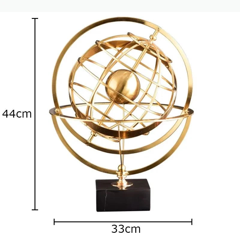 sculpture géométrique moderne sphère dorée anneaux circulaires décoration chambre minimaliste