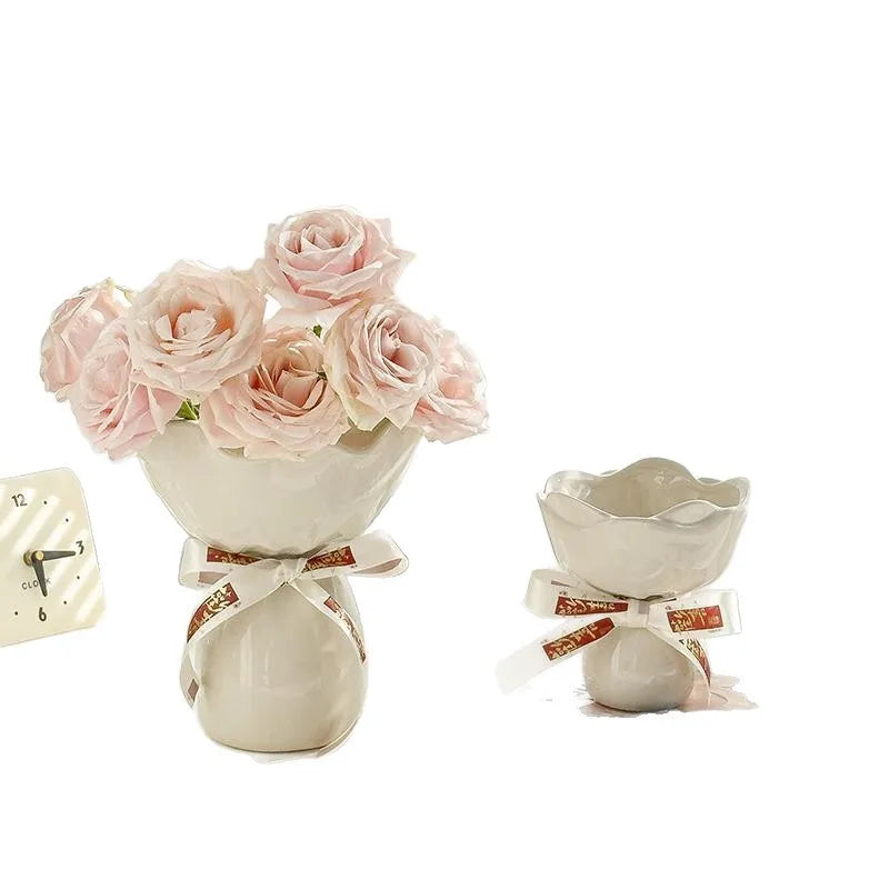 vase floral vintage élégant petite décoration maison moderne rose rouge noir blanc