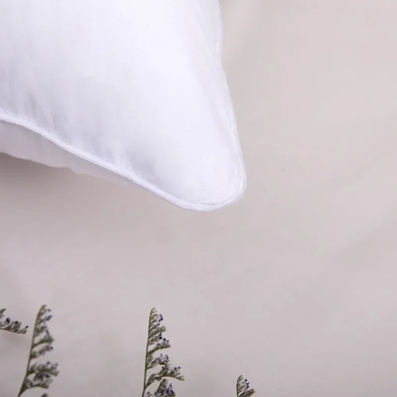 coussins décoratifs carrés blancs texture lisse moderne 40x40cm coton polyester