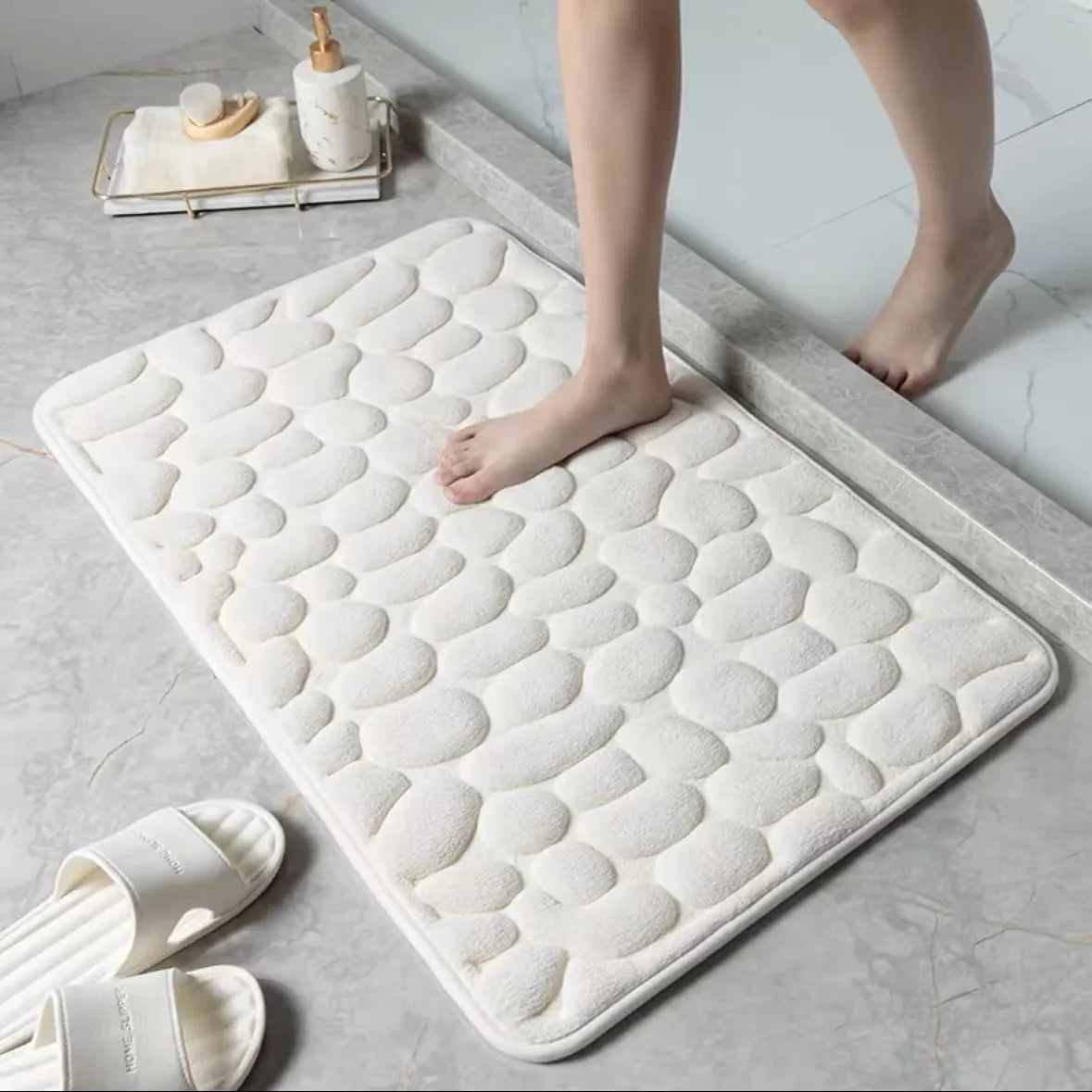 tapis bain gris moderne texture cailloux absorption eau antidérapant polyester pvc machine wash oblong