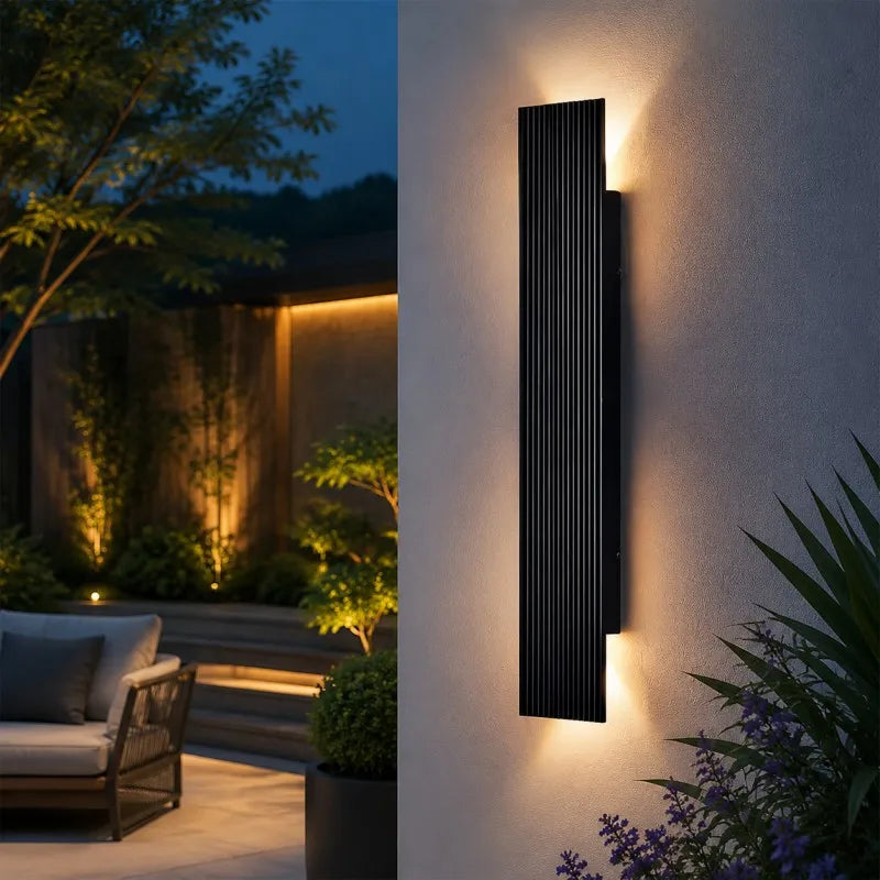 applique murale extérieure led noire moderne rayures verticales étanche jardin façade patio balcon