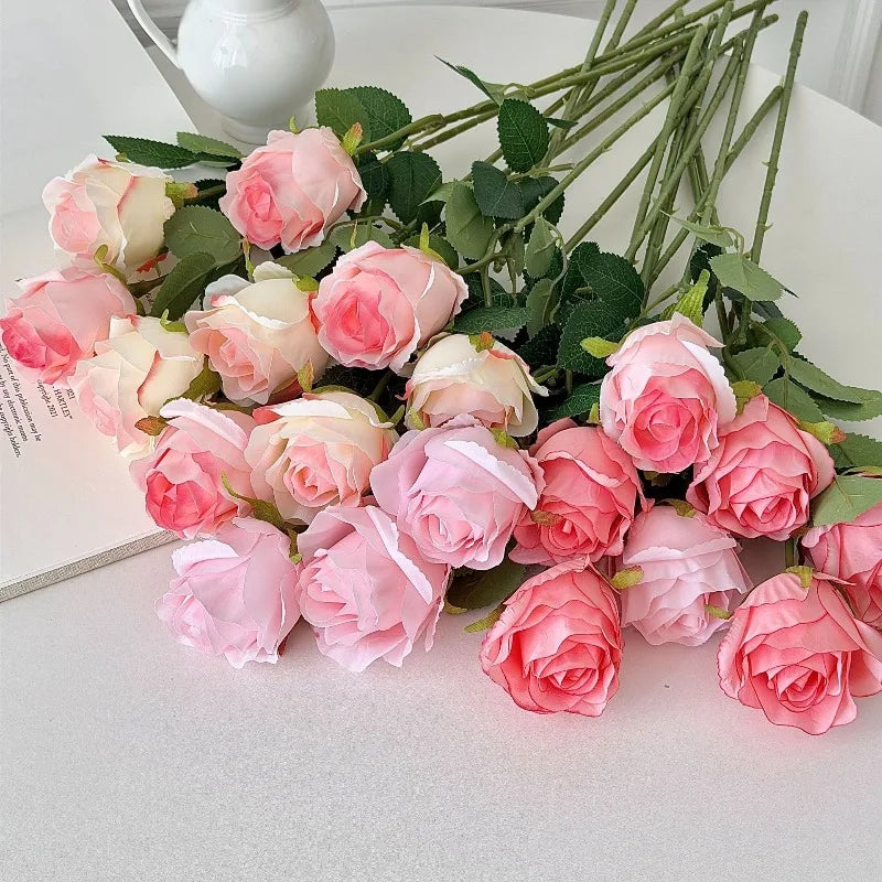 décoration intérieure bouquet roses artificielles moderne vase transparent 50cm haute elégant
