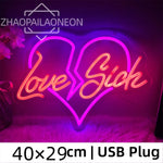 Enseigne néon LED Love Sick bleu vue de près montrant les détails