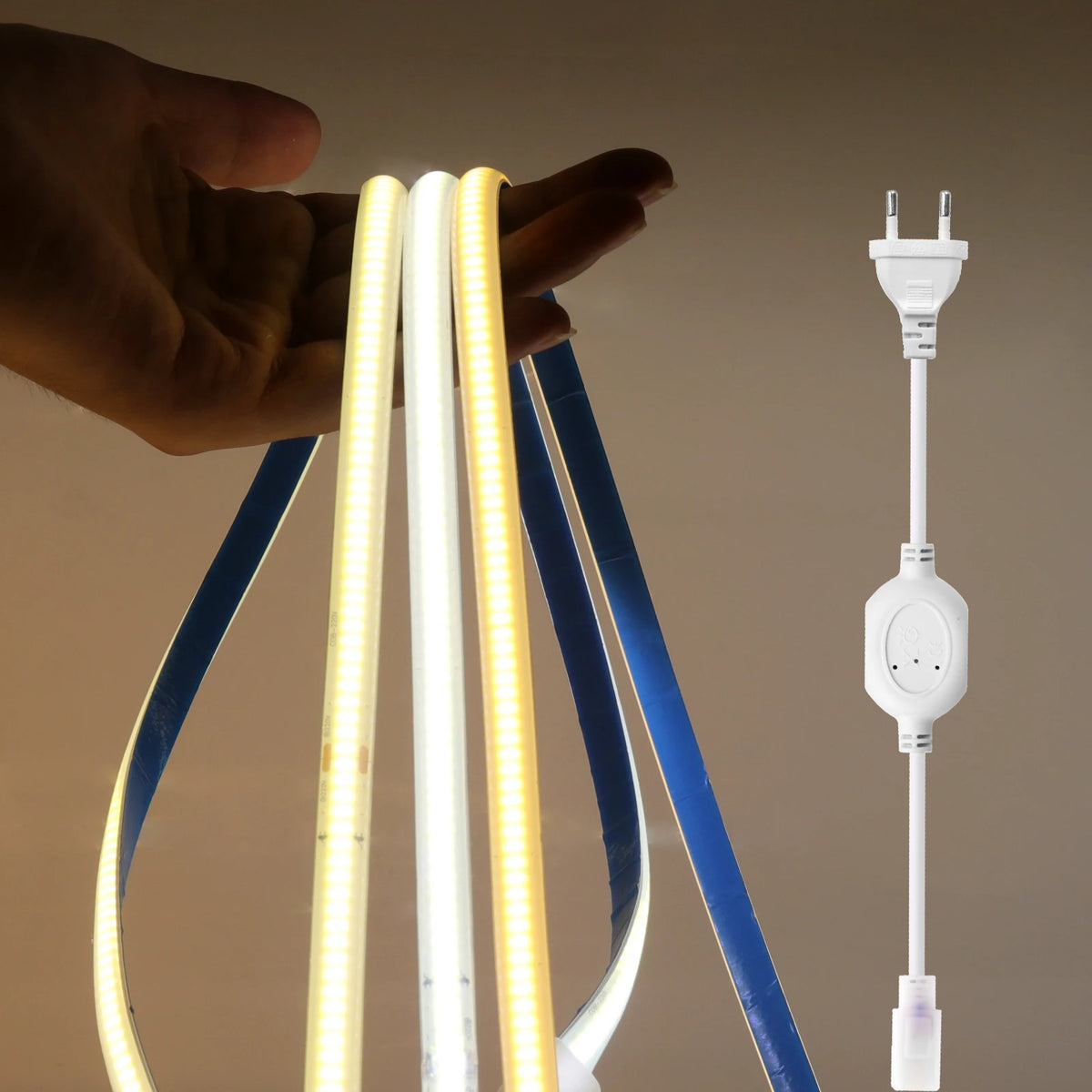 Détail des diodes COB 288 LEDs par mètre sur le ruban lumineux