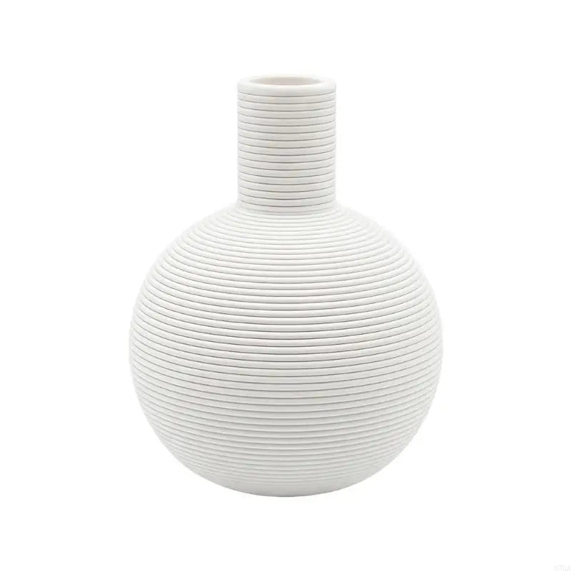 vases décoratifs blanc cassé vases texturés horizontaux vases lisses modernes fleurs eucalyptus roses tulipes