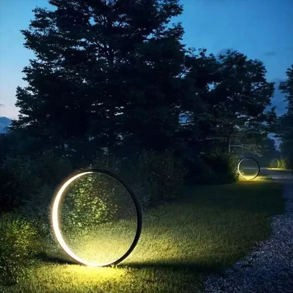 lampe paysage circulaire noir doré moderne pied solide ip65 led flux lumineux lumiere exterieure