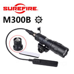 lampe torche tactique rail 20mm clips noir gris moderne fonctionnelle batterie