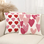 housse coussin brodée velours coton motif cœur relief rose décoration maison valentin 45x45cm