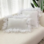 coussin décoratif carré velours pompon plumes patchwork moderne intérieur salon chambre taille 45x45cm