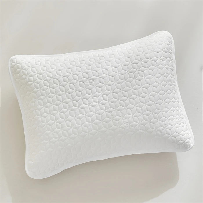 parure lit blanche couvre lit matelassé motif géométrique moderne deux taies oreiller