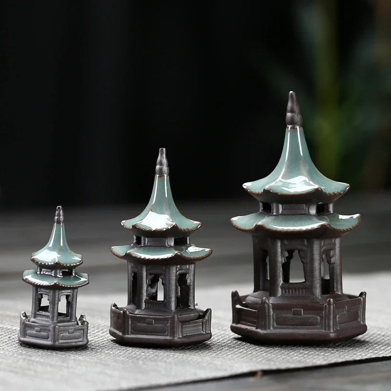 décorations intérieures pagode miniature céramique marron noir feng shui traditionnel oriental architectural details