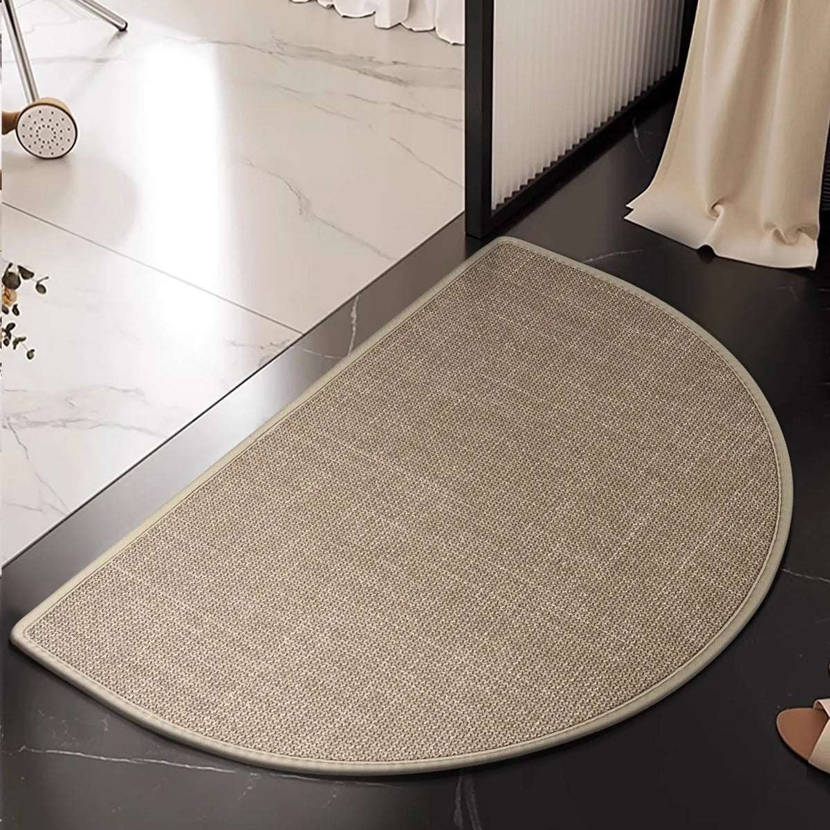 tapis bain demi cercle moderne beige gris marron antidérapant résistant décoloration minimaliste.texture.granuleuse