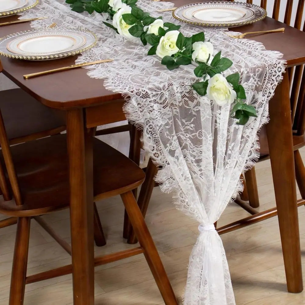 nappe dentelle blanche noire motif floral bordure frangée transparente élégante table mangerété