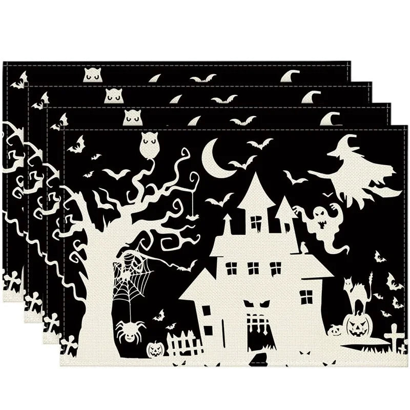 tapis table vintage noir papillons fleurs lune romantique assiettes fourchettes couteaux