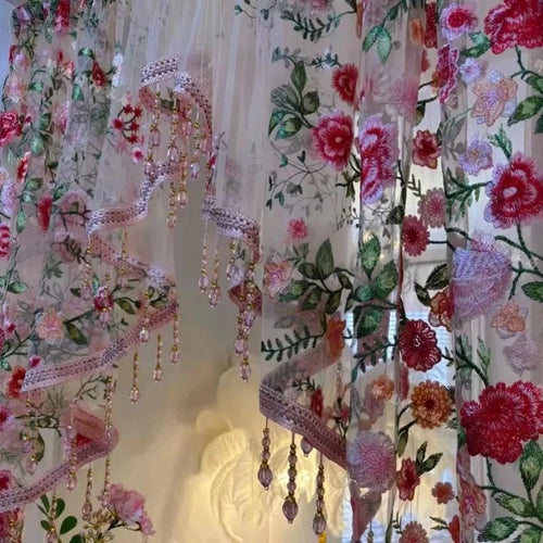 rideau transparent rose fleurs broderie vintage romantique voile fenêtre salon chambre décoration maison luxe