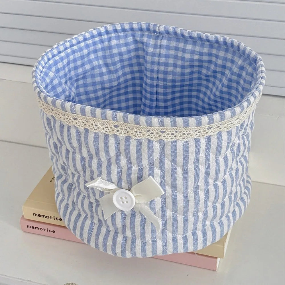 panier vichy rose clair imprimé moutons bleus fleurs vintage dentelle bordure ruban