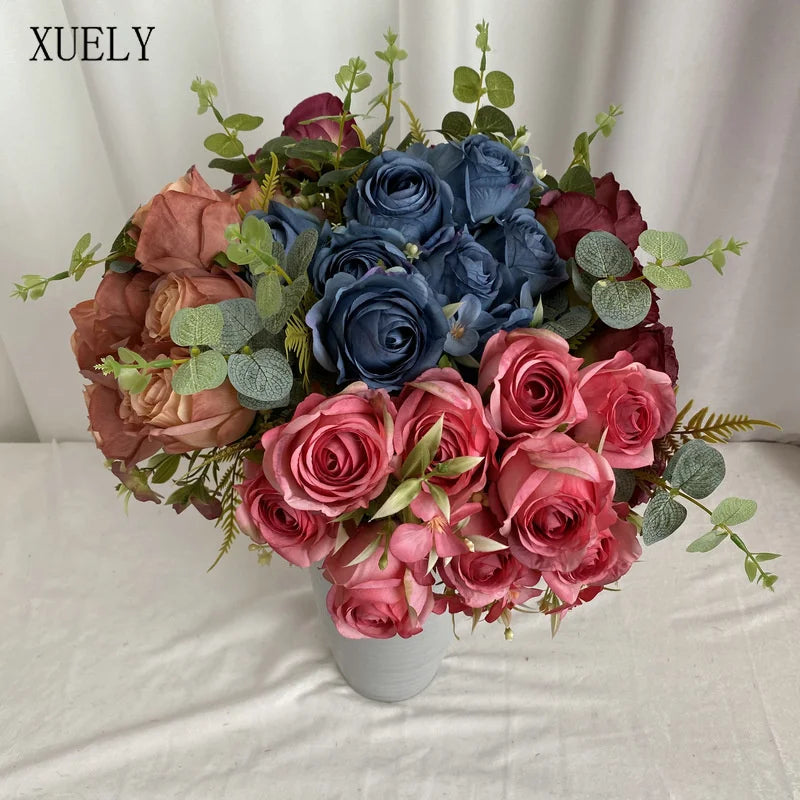 décoration maison bouquet roses artificielles couleurs variées feuilles vertes élégantes anniversaire événement