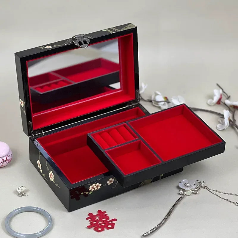 boîte bijoux traditionnelle fleurs blanches roses compartiments miroir cadenas noir japonais vintage floral