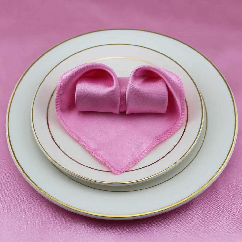 serviette table satin pliée forme coeur mariage décoration fête
